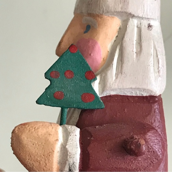 Hand Painted Wooden Santa Claus Carrying a Metal Christmas Tree VTG Ornament - Picture 9 of 15